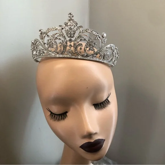 Vintage Embellishes Statement Tiara